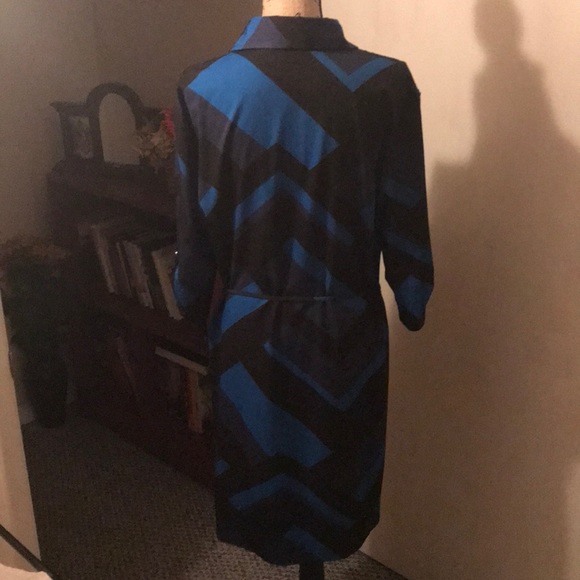 3/4 Sleeve Dress - Picture 3 of 3